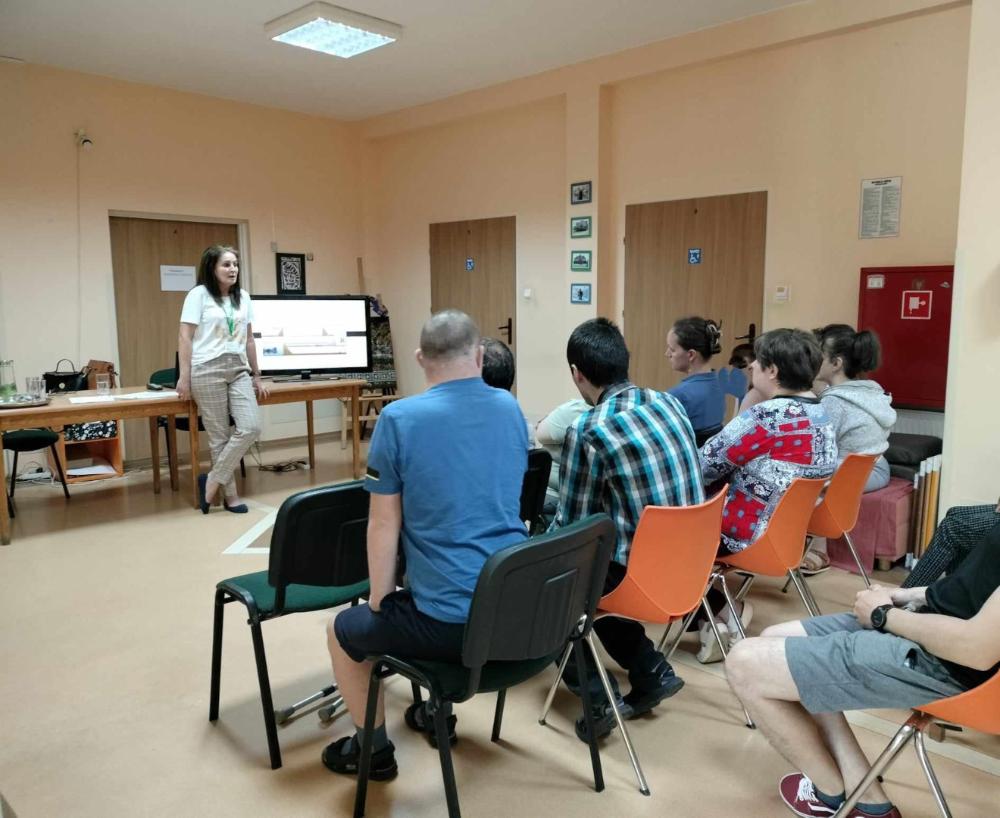 Zdjęcie galerii artykułu: 1. Wizyta pracowników urzędu pracy w WTZ Olsztynek - 1. Wizyta pracowników urzędu pracy w WTZ Olsztynek