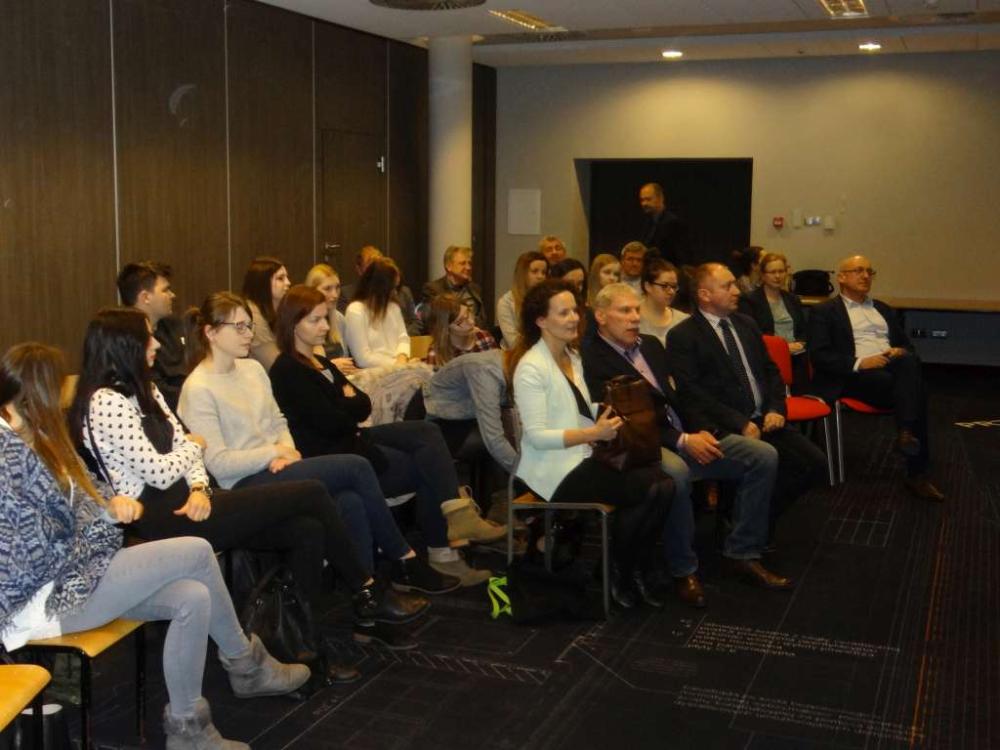 Zdjęcie galerii artykułu: Zdjęcie nr 16 - uczestnicy debaty Pracuję legalnie - Zdjęcie nr 16 - uczestnicy debaty Pracuję legalnie
